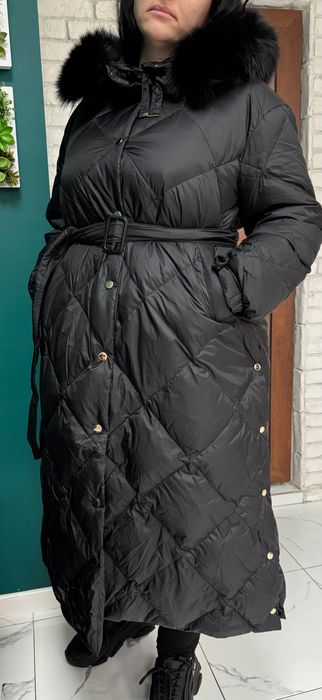 Дамско дълго яке с естествен косъм на качулка