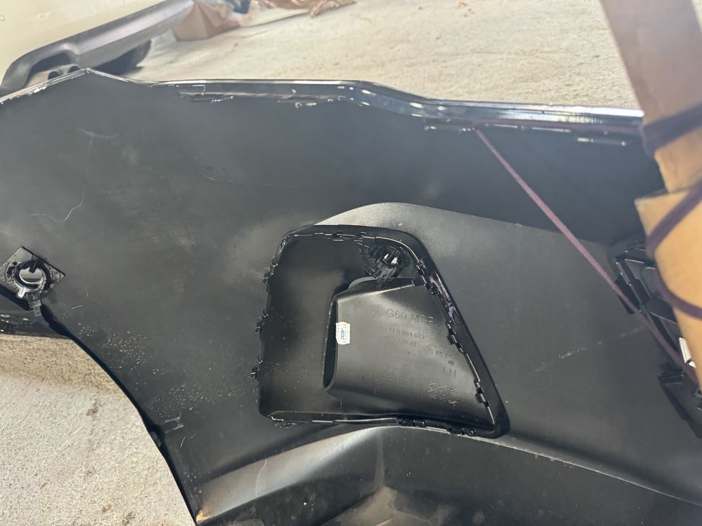 Bmw g60 2024 g 520 i налични предна броня прагове и задна броня