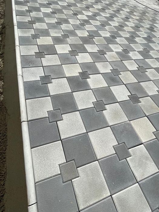 Pavaj pavele borduri pentru Gradina. Modele antiderapante