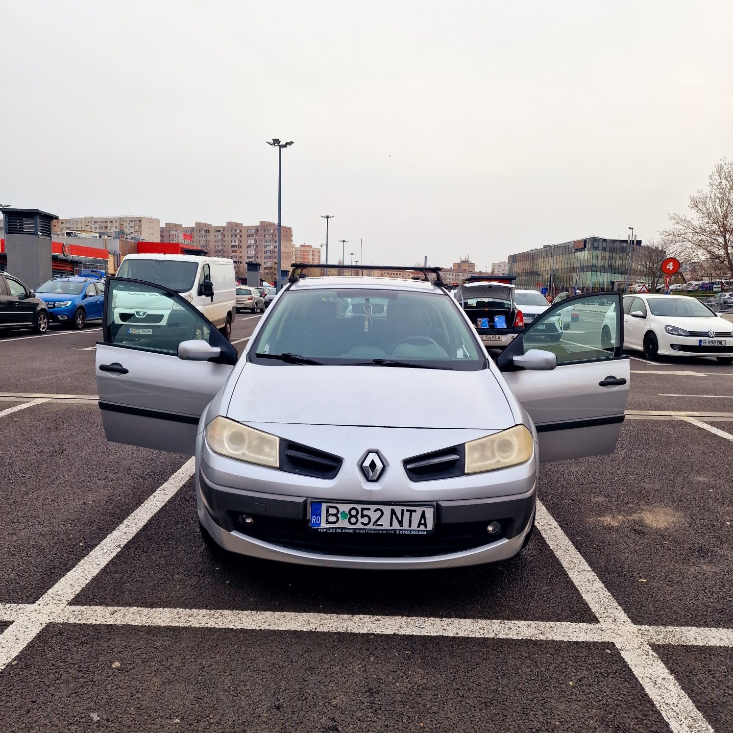 Renault Megan 2 hatchback