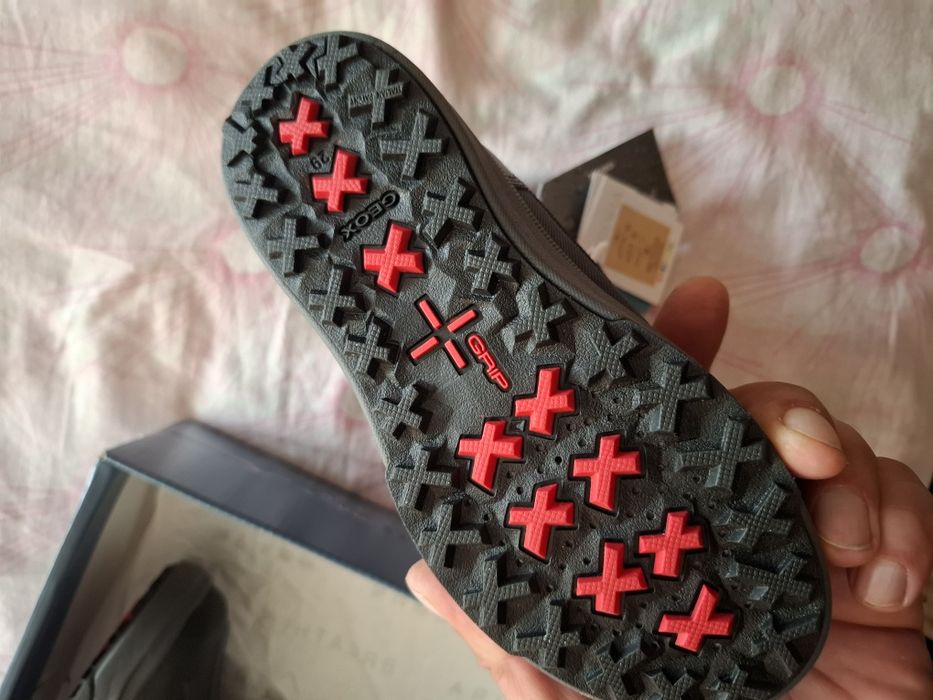 Geox Апрески, ботушки 29 номер , но отговарят на 28