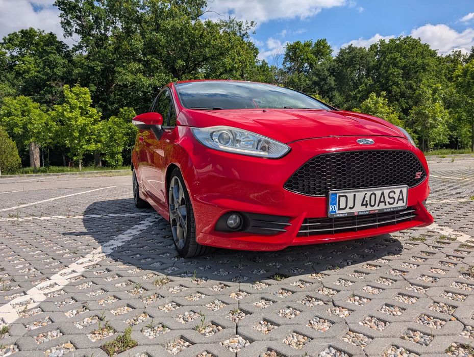 Ford Fiesta ST TVA deductibil