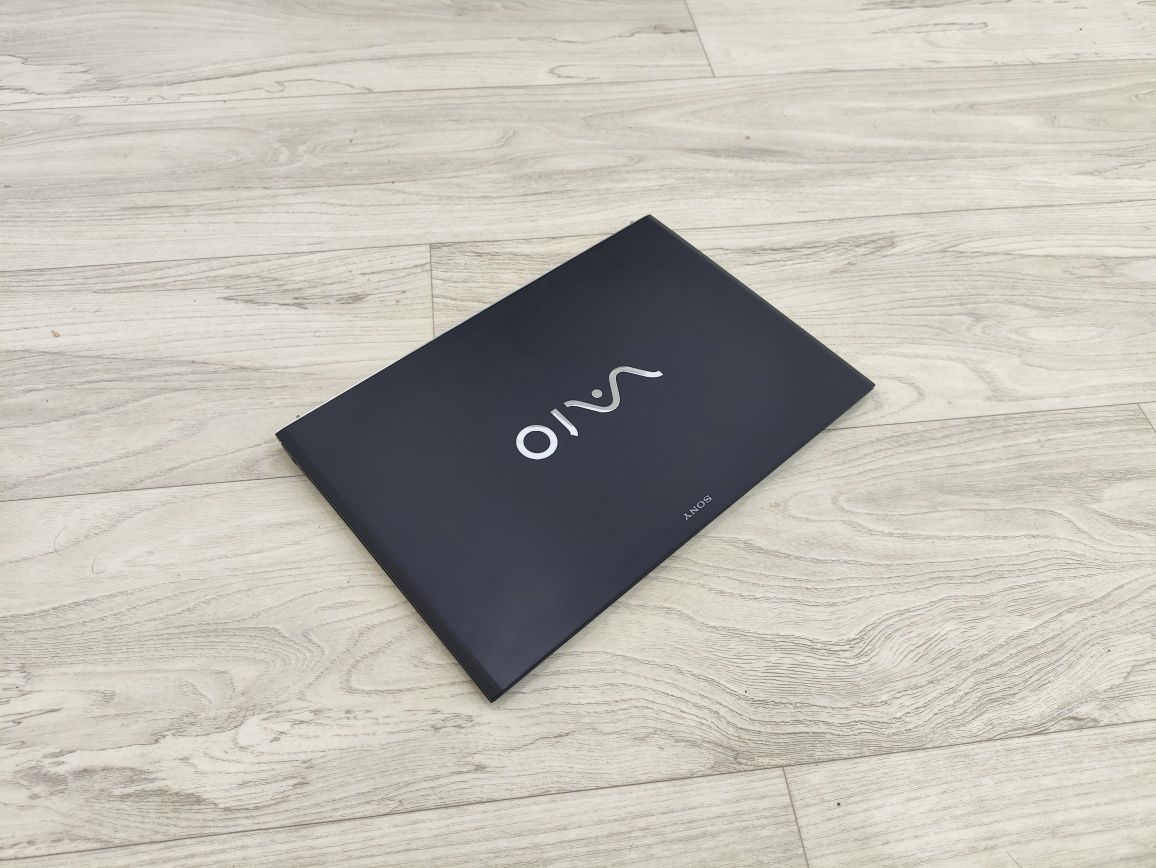 Сенсорный Sony Vaio 13