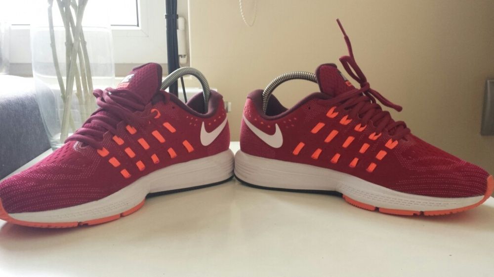 Nike Air Zoom Vomero 11 Womеn Cherry Size 40.5/26sm НОВО!
