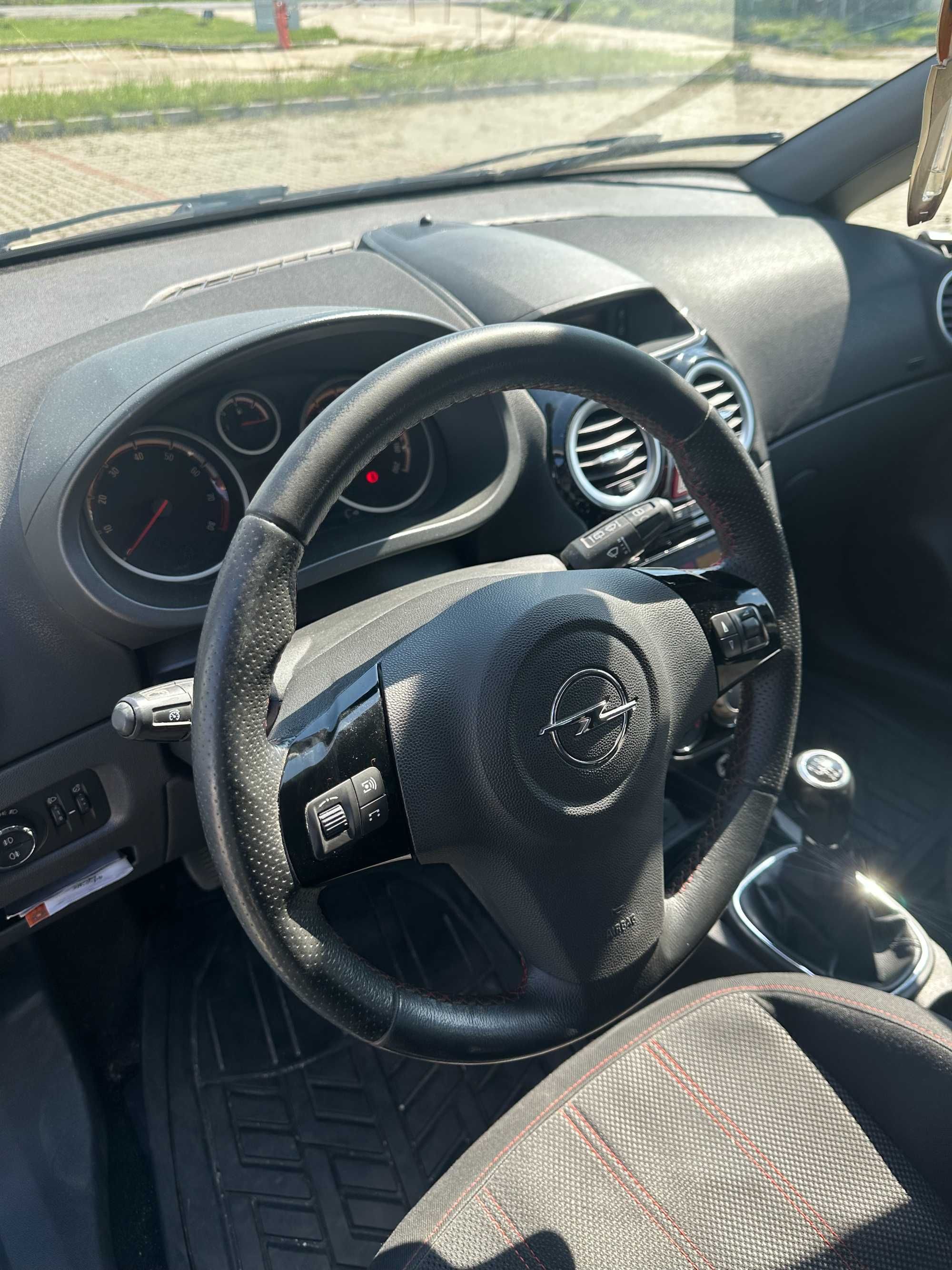 Propietar Vand Opel Corsa 1.4 Benzina