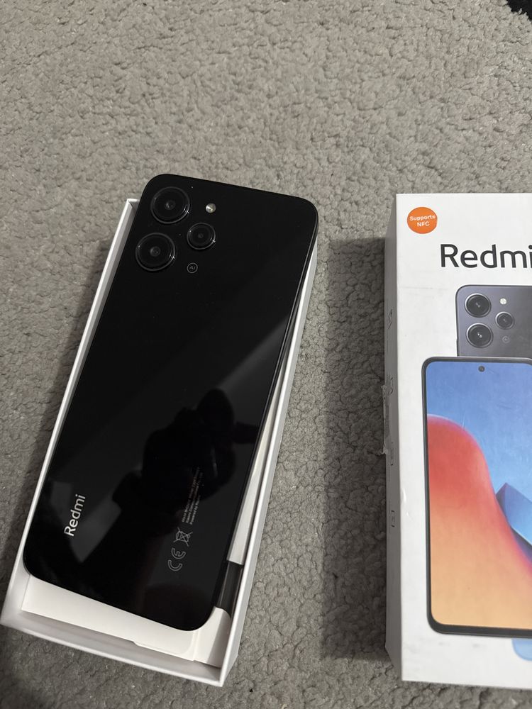 Redmi 12.