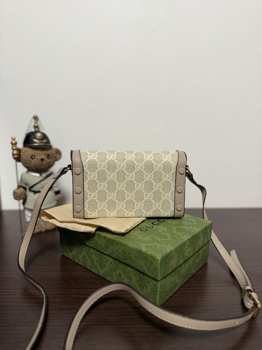 Geanta deosebita noua