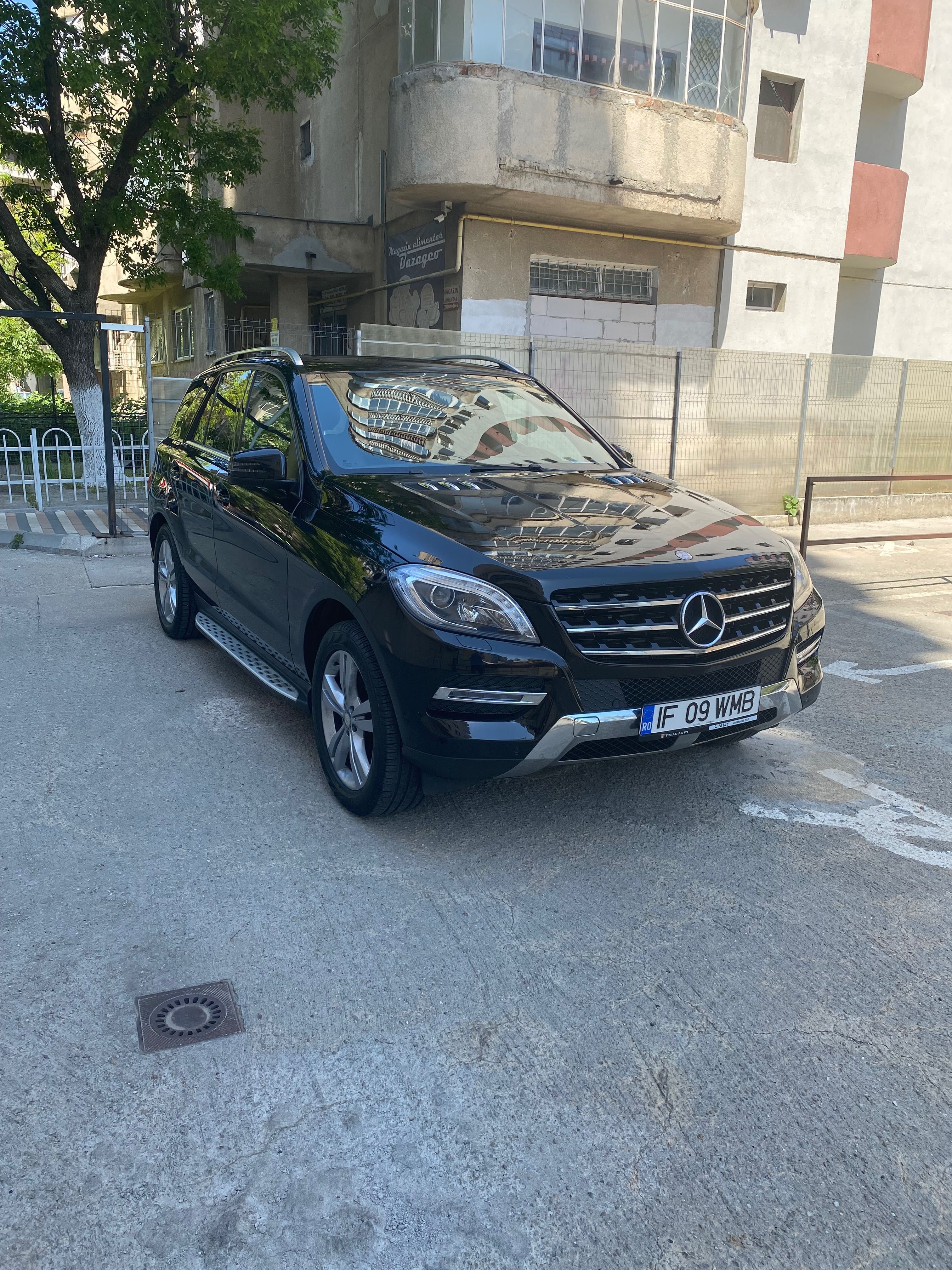 Mercedes-Benz ML350 bluetec 4Matic Airmatic. Garantie