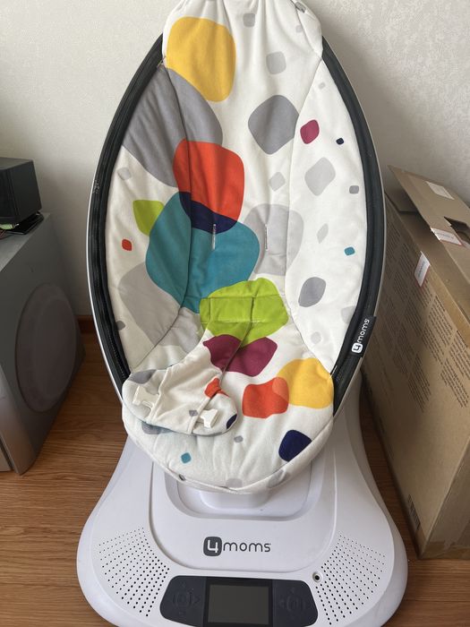 Продам 4moms качалка