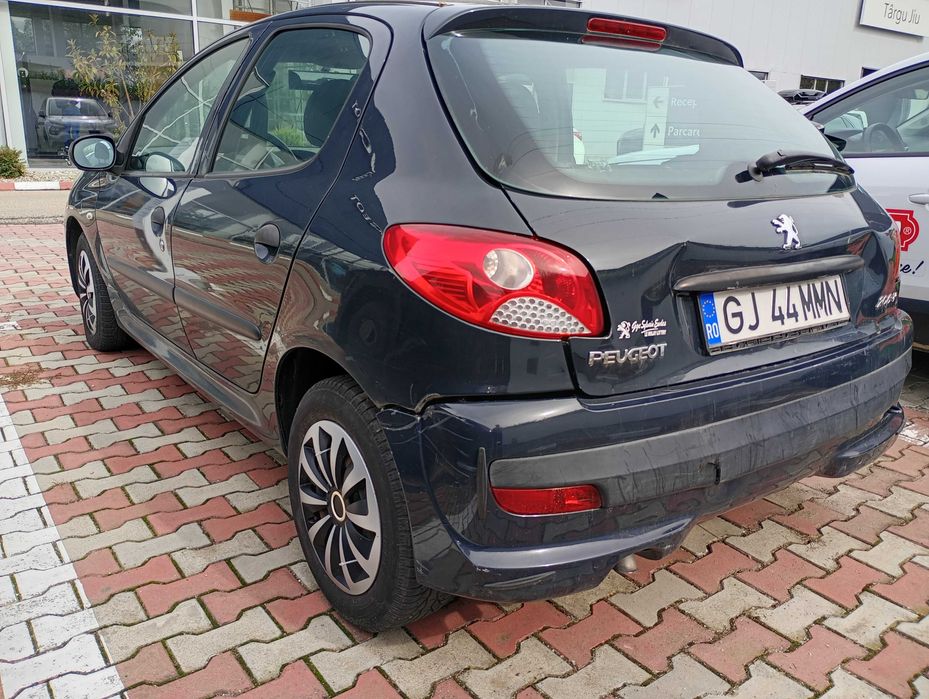 Vind Peugeot 206+