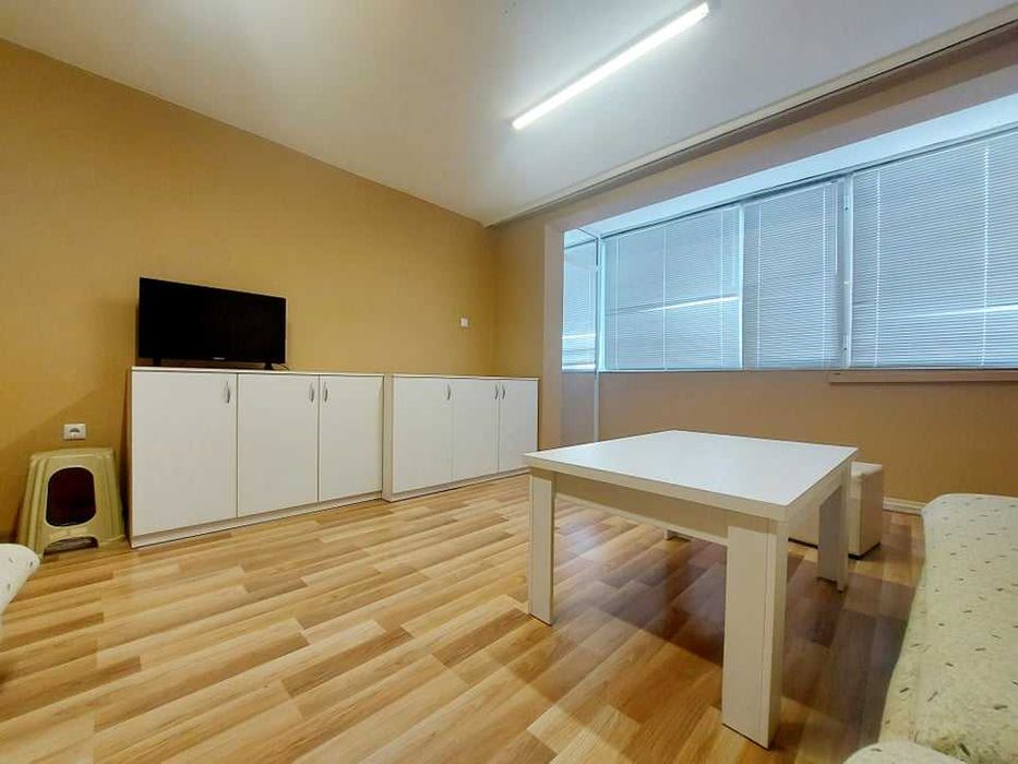 Дава се под наем Двустаен апартамент в Бургас, Център - 50 кв.м за 200 € - Снимка #7