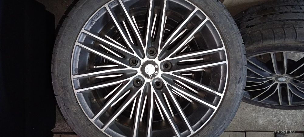 Vând jante BMW 18"