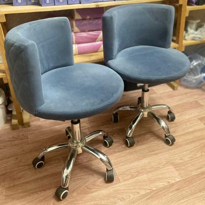 Стул вращающийся