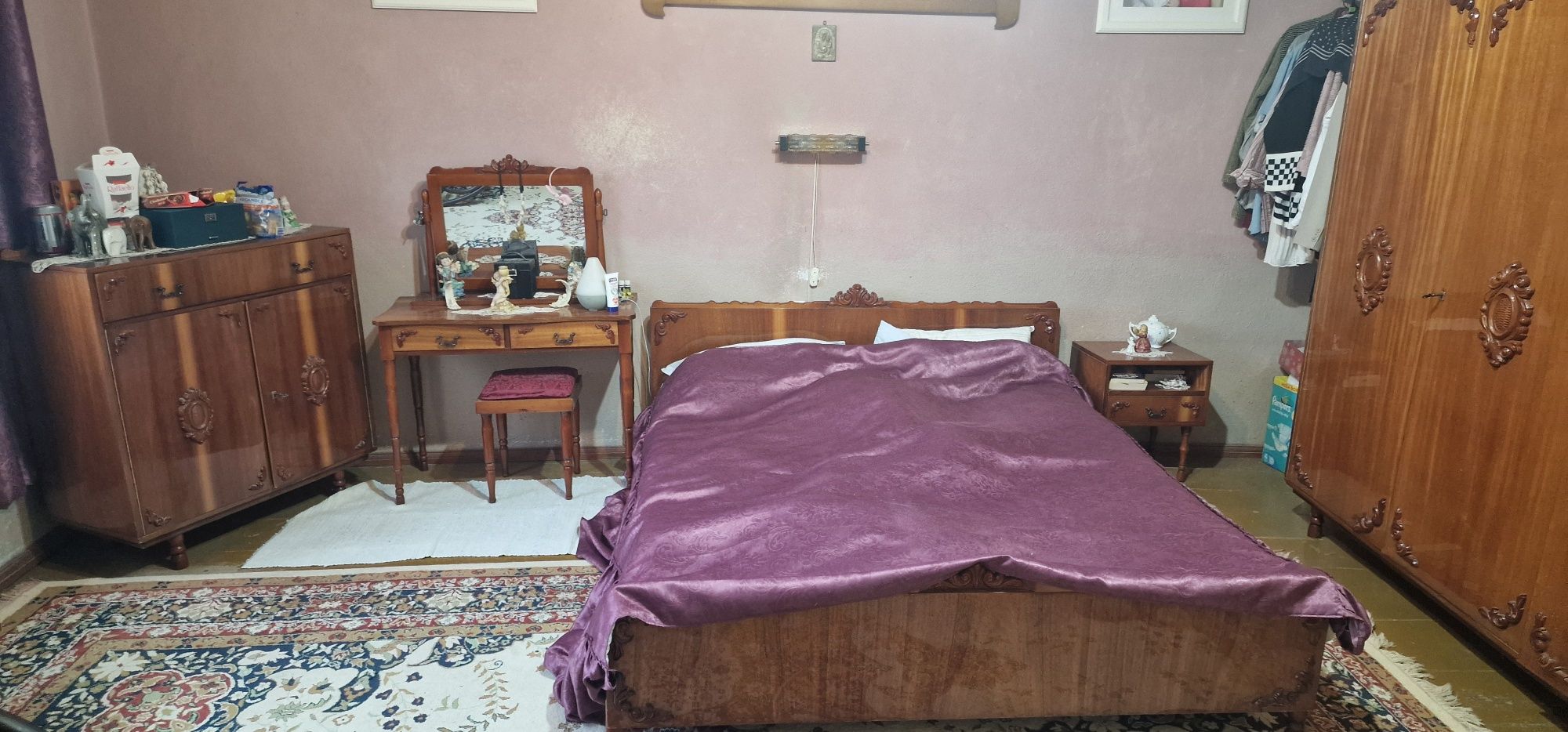 Mobila dormitor în stare foarte bună