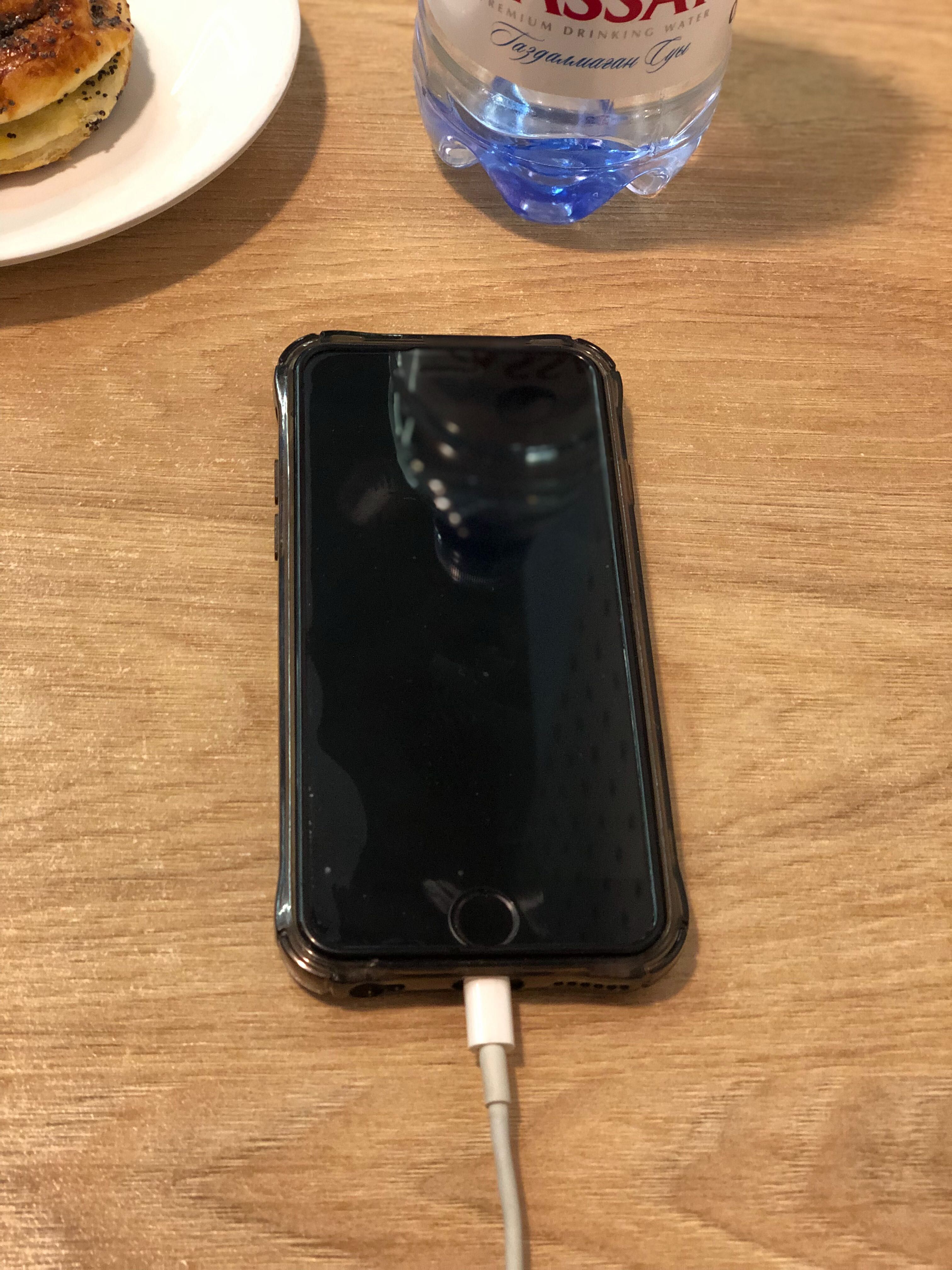 iPhone 6  СРОЧНО