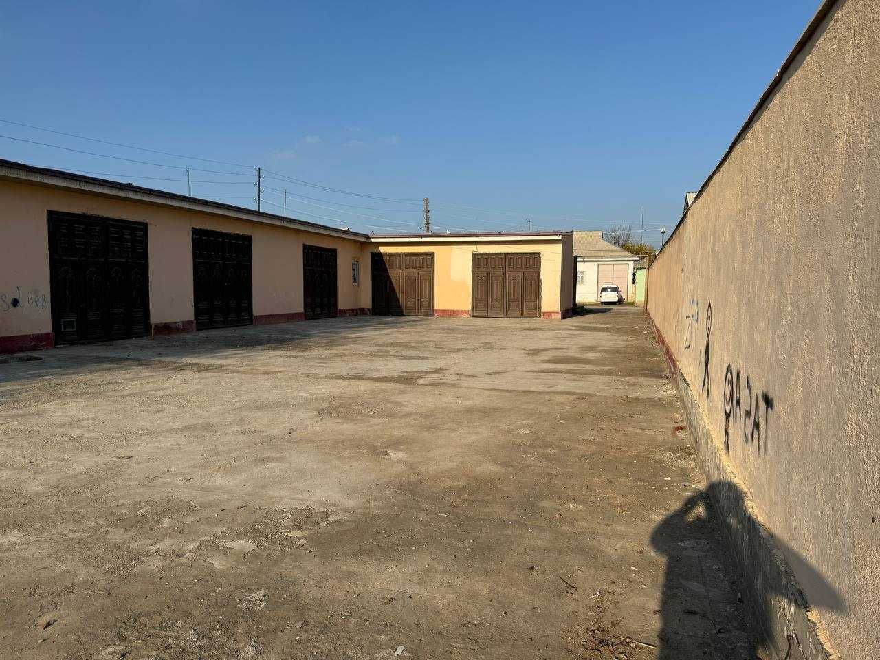 Sardoba tumanda Avtomobillarga texnik xizmat korsatish binosi sotiladi