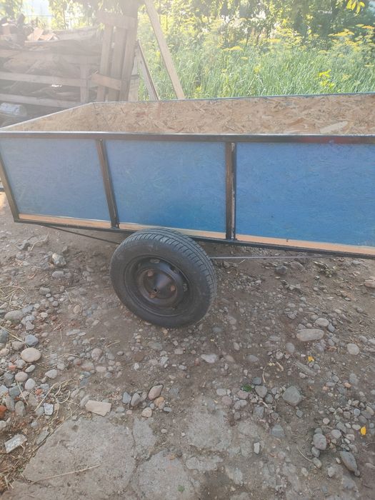 Remorcuță de vînzare