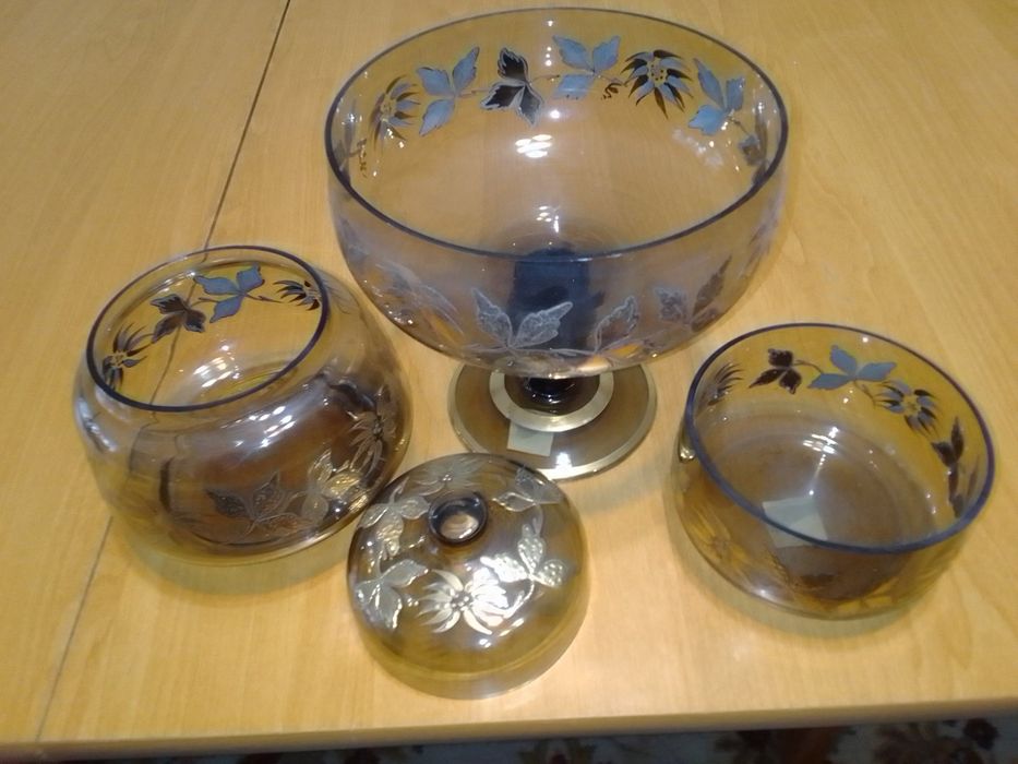 Сервиз от калиево стъкло 1980г