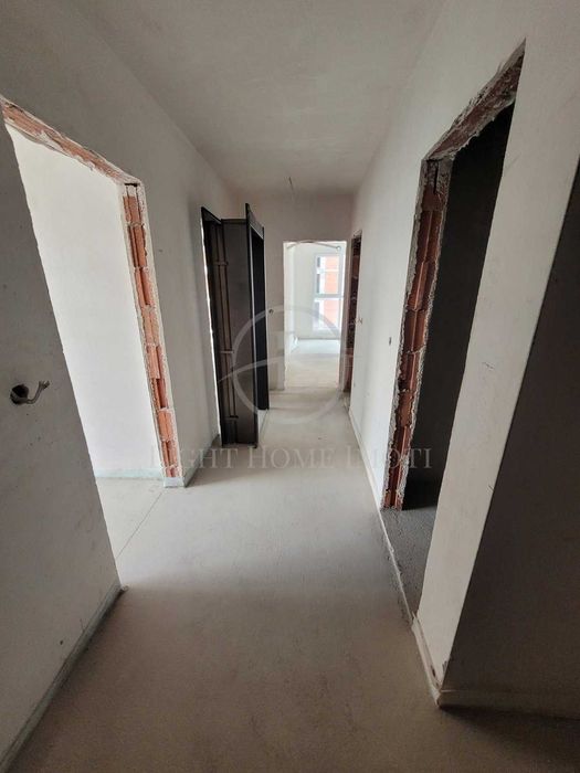 Продава се Тристаен апартамент в Пловдив, Кючук Париж - 106 кв.м за 996 €/кв.м - Снимка #11