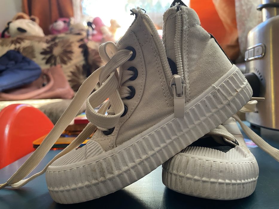 Incaltaminte fetite Reserved