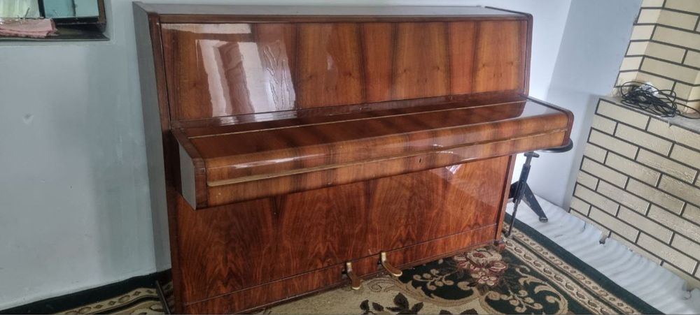 Fortepiano “petrof” holati ideal kelib korib osela boladi