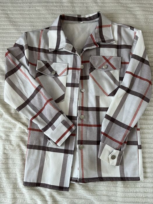 Отдам даром женские вещи