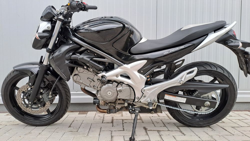 Suzuki sfv650 Gladius 2010