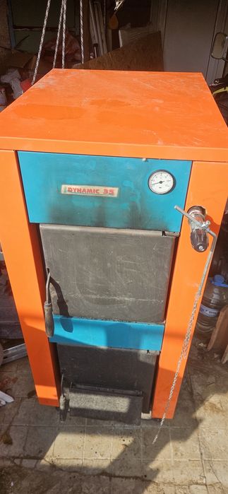 Котел на твърдо гориво става и за пилети.