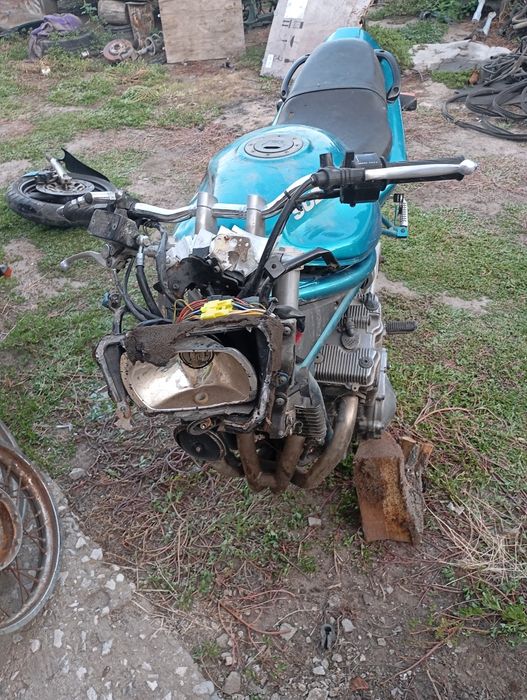 Suzuki Bandit 600 - НА ЧАСТИ