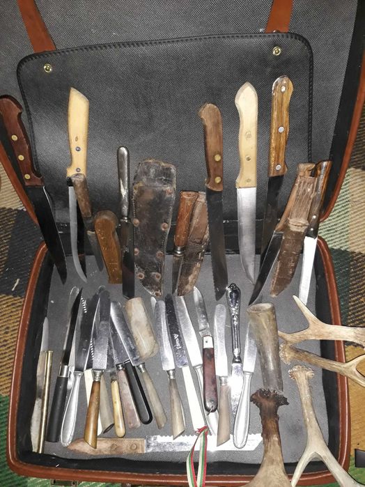 Стари ножове всичко на куп