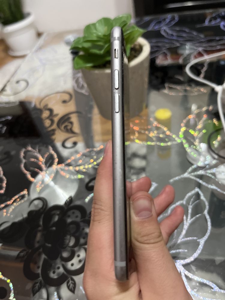 Телефон iphone 6
