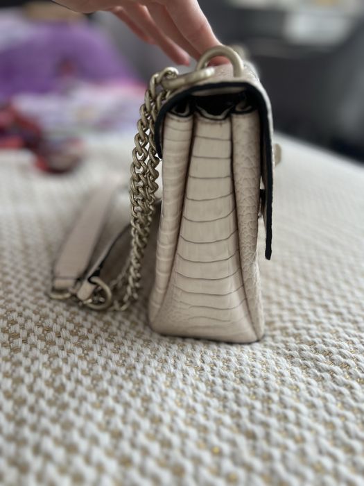 Дамска оригинална чанта Guess