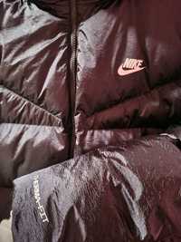 Дамско яке Nike черно