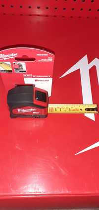 Ruleta Milwaukee 5m si 8m cu autoblocare