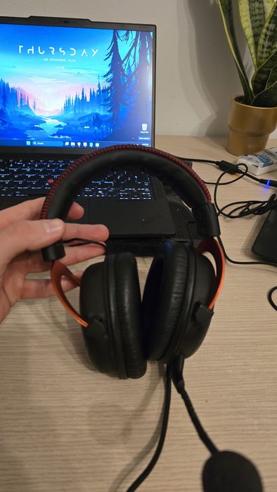 Casto Hyperx Cloud 2