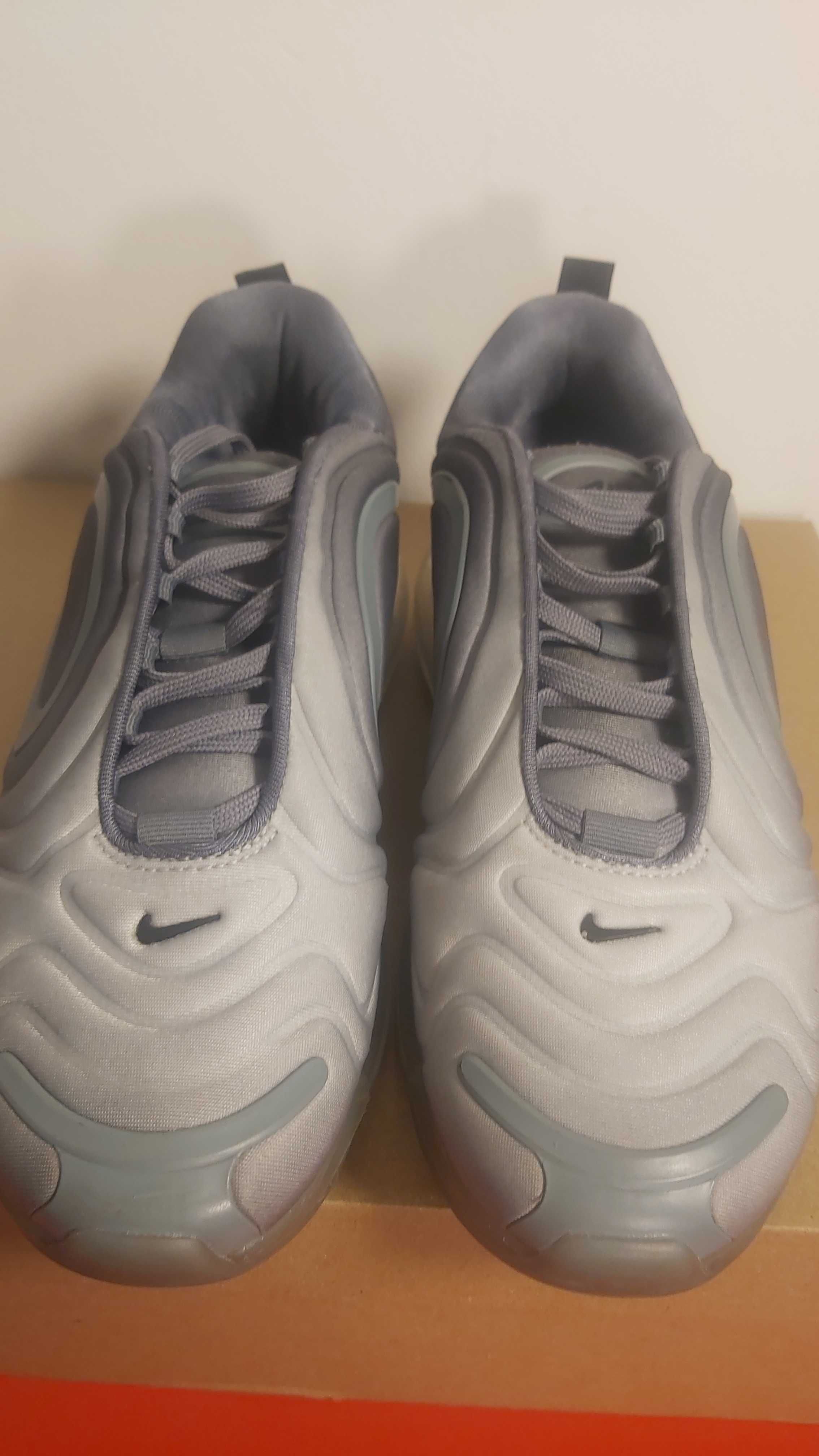 Nike Air Max 720 "Carbon Grey" - Номер 38.5