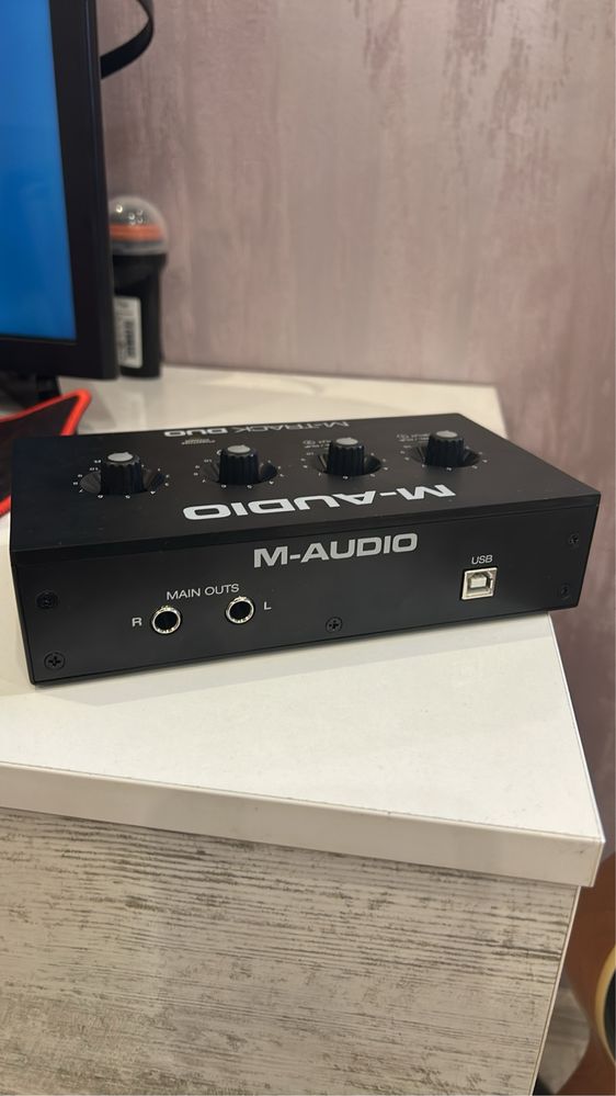 Аудио Интерфейс M-Audio M-Track Duo