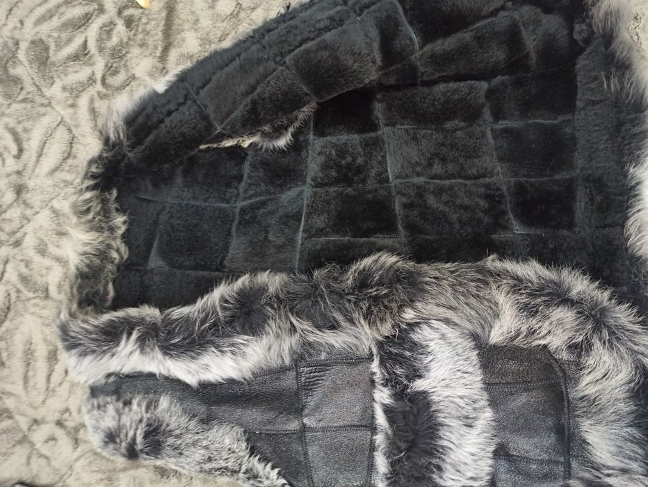 Жилетка  для девочкек б/у