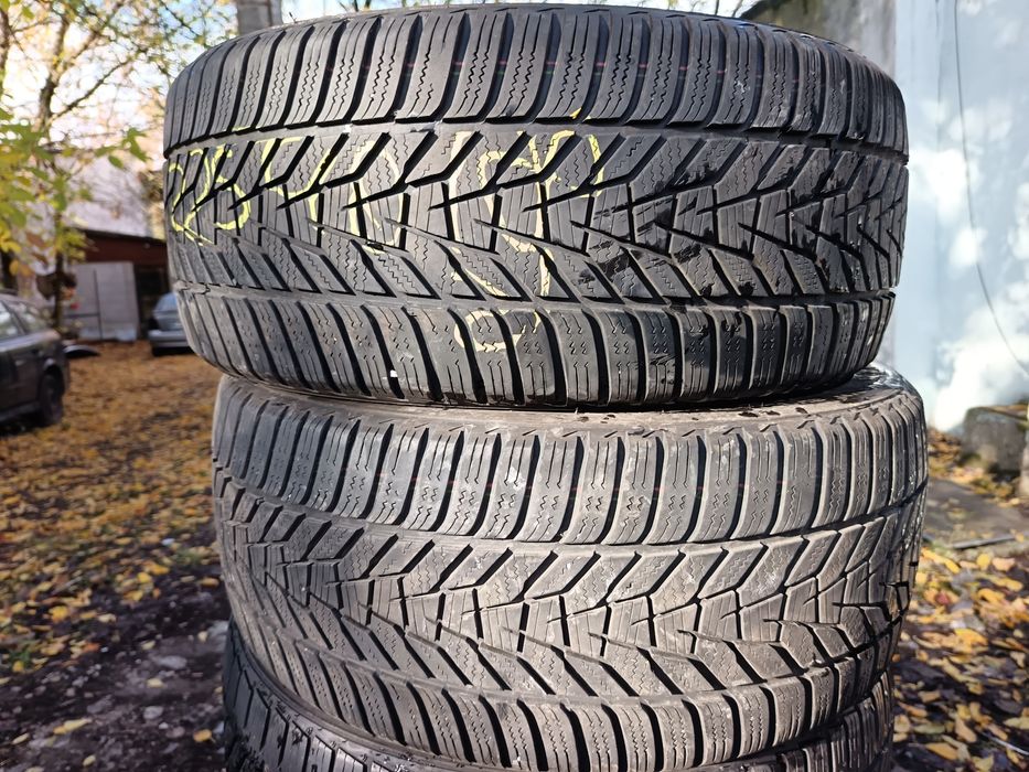 Anvelope MS iarna 225 40 18 hankook 2021 6.8mm