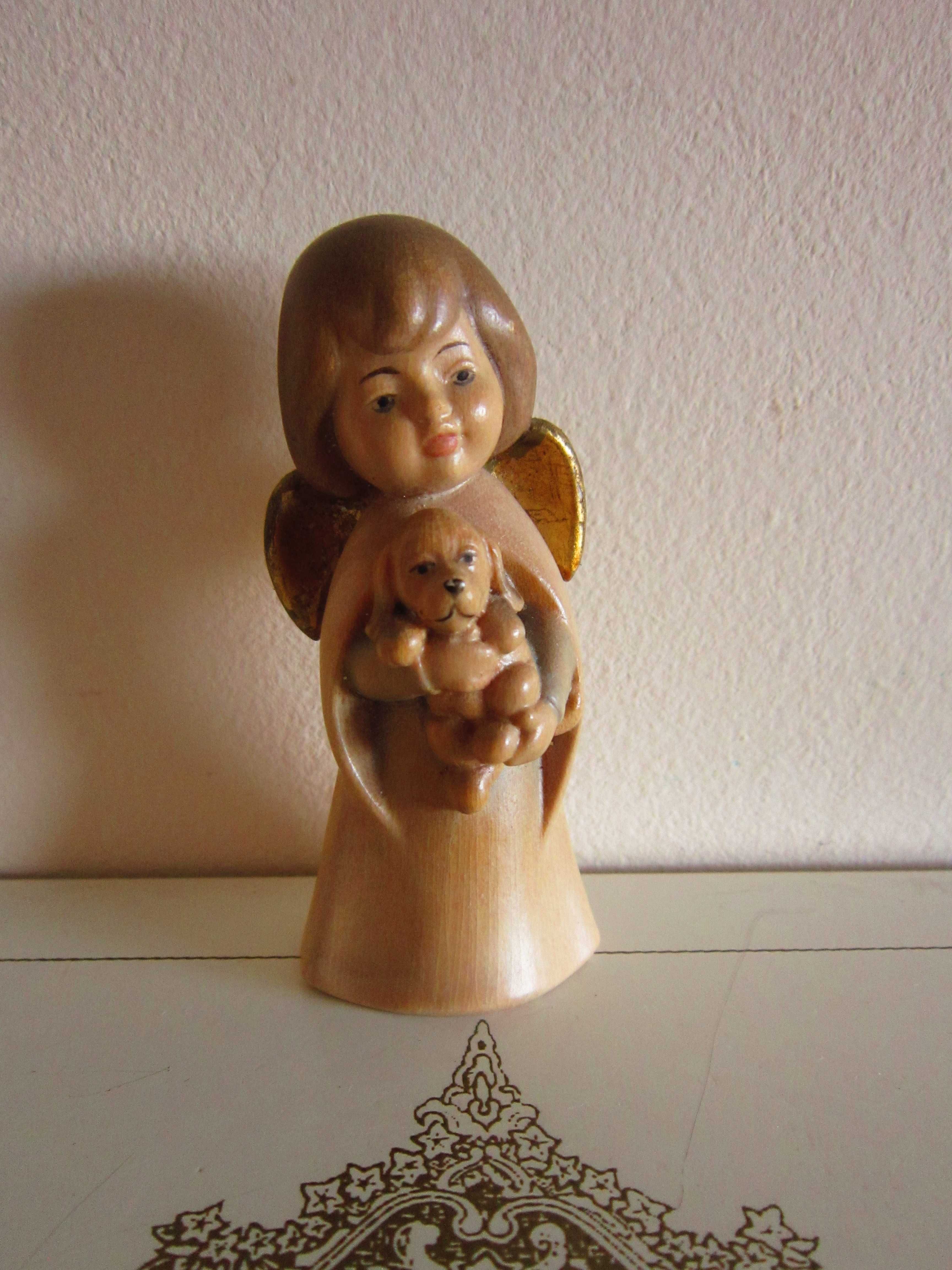 cadou rar Inger cu cățeluș sculptura mica lemn Germany'80