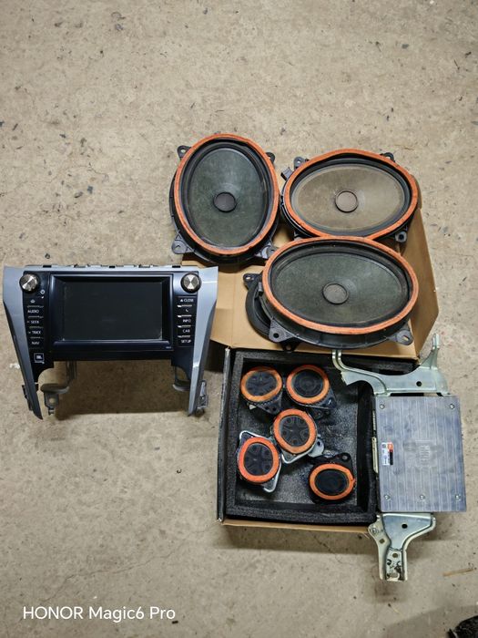 Акустика JBL Toyota camry 50
