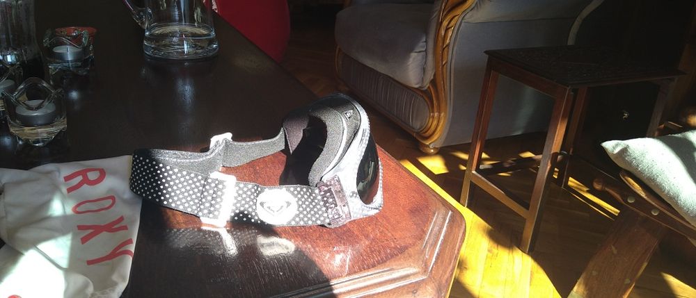 Дамски сноуборд панталон Burton и маска Roxy