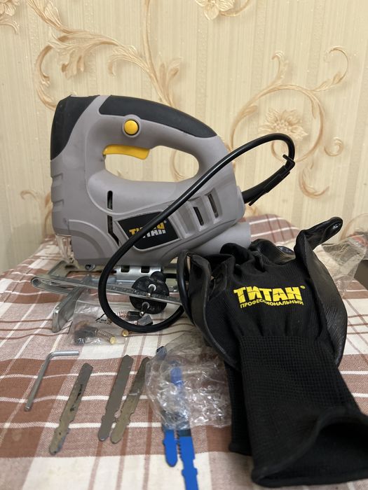 Электролобзик Титан ТЛ-800Э