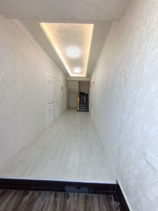 Келес Абдурахмонов асосий йулдан 800 метр 2 этаж 1.8 сотиг 7 хона