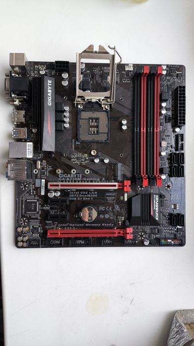 Продам материнскую плату  gigabyte 250m gaming 3.