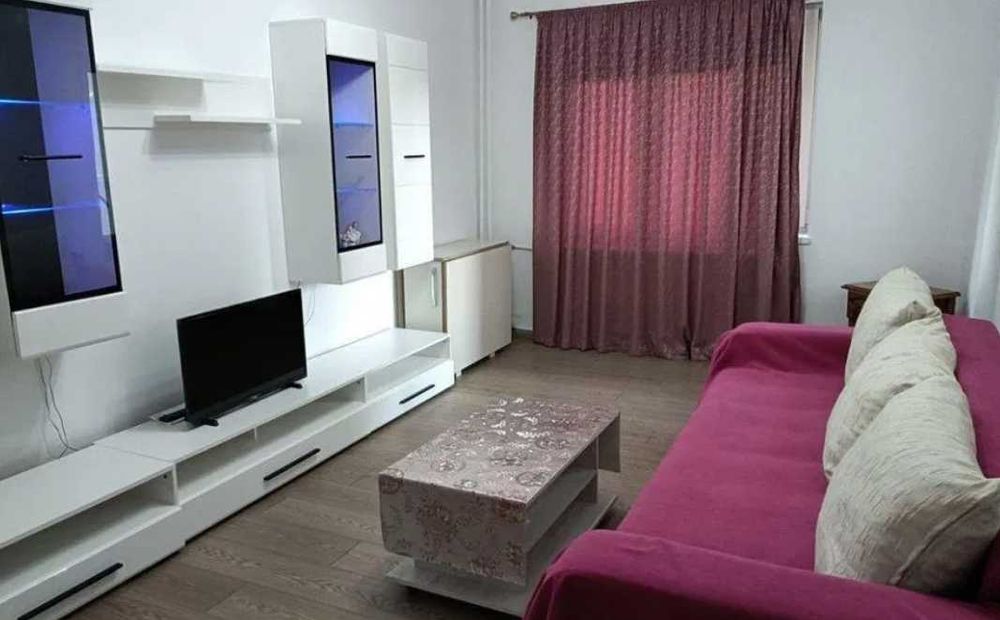 Дава се под наем Двустаен апартамент в Пловдив, Център - 65 кв.м за 229.5 € - Снимка #1