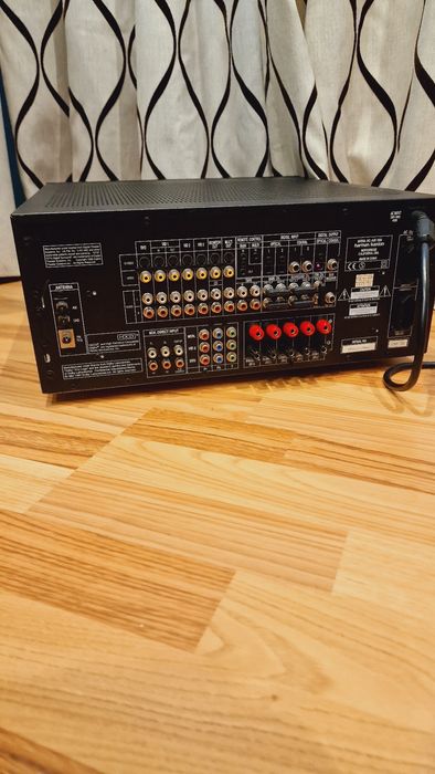 Harman Kardon AVR 7000( amplificator/receiver)
