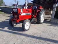 Vand tractorul din imagini FIAT 880 cu carte de Italia!