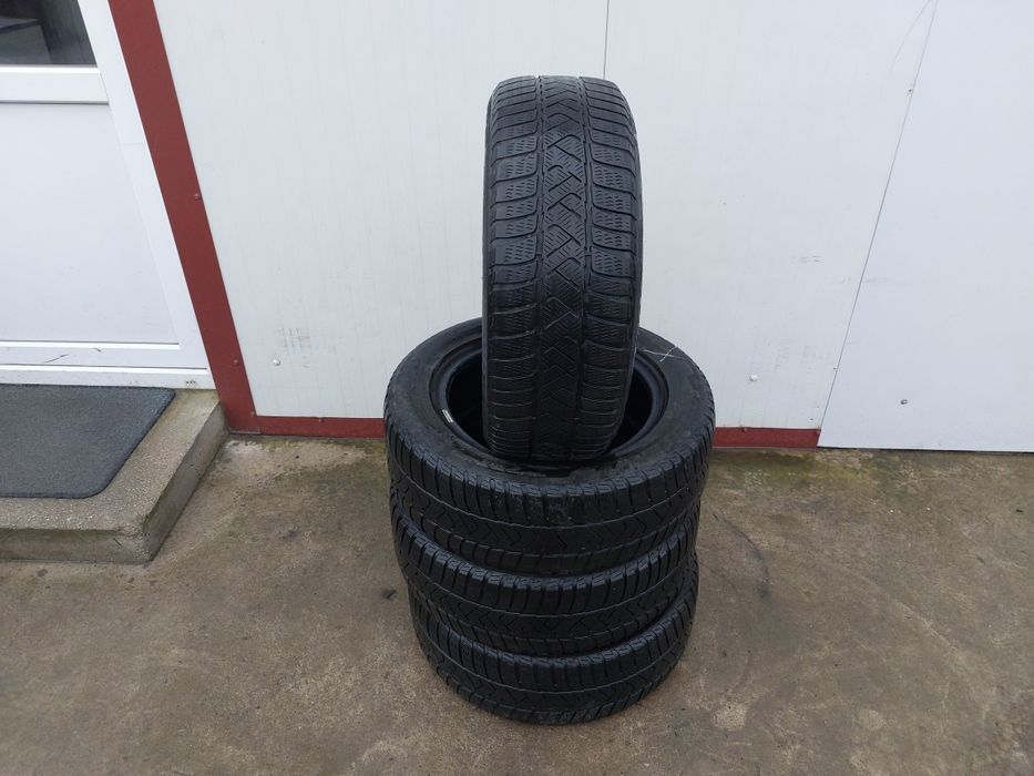 75 lei bucata! Set anvelope M+S/IARNA 205 60 16 Pirelli