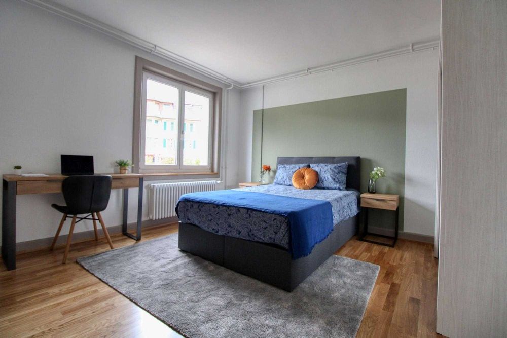 Дава се под наем Двустаен апартамент в София, Център - 57 кв.м за 407.49 € - Снимка #3